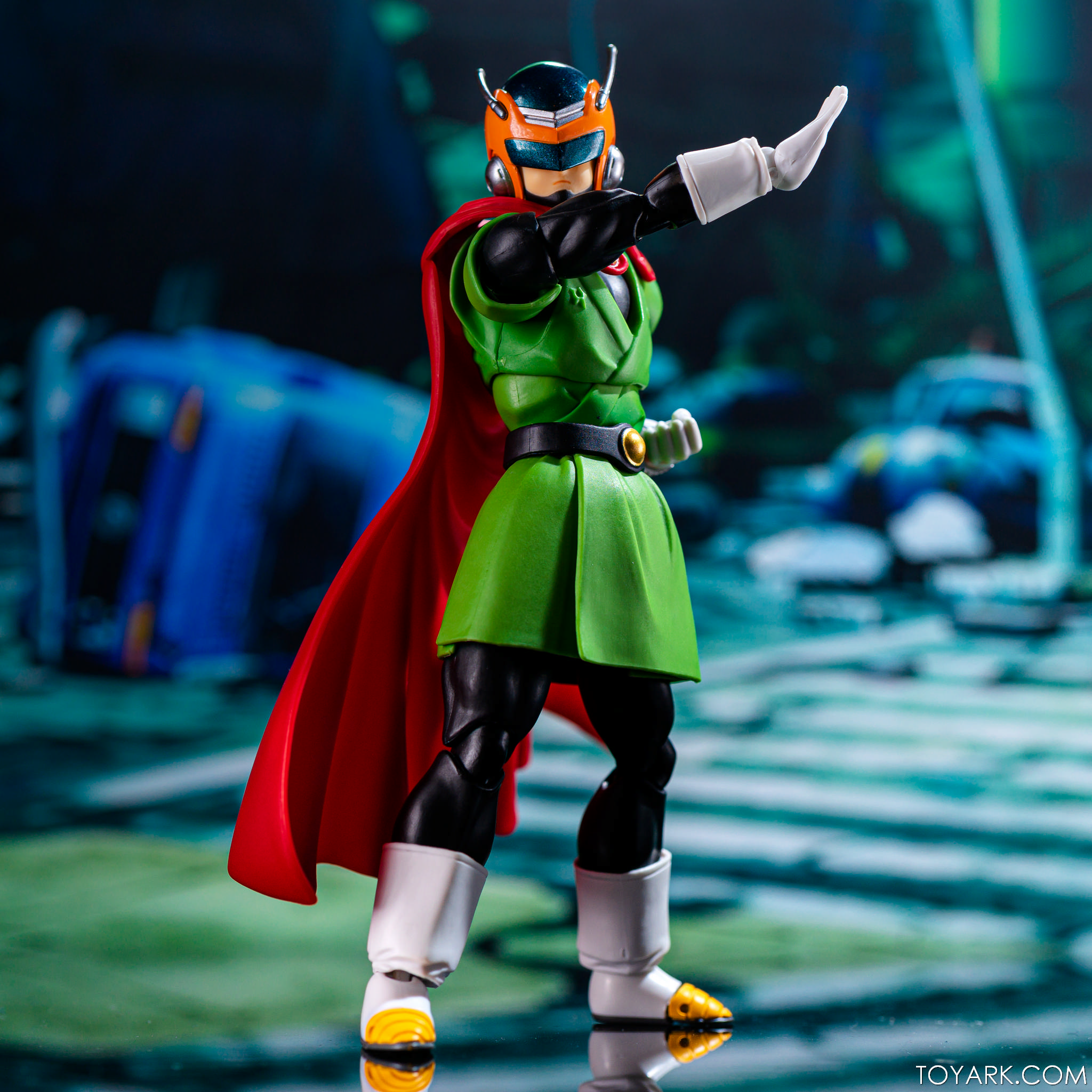 Amazon.com: Bandai Tamashii Nations S.H.Figuarts Great Saiyaman 