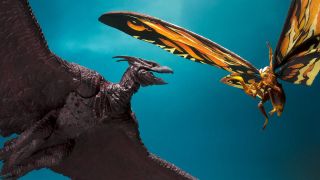 SH MonsterArts Mothra and Rodan Set 001