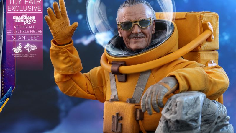 Hot Toys Guardians 2 Stan Lee 001