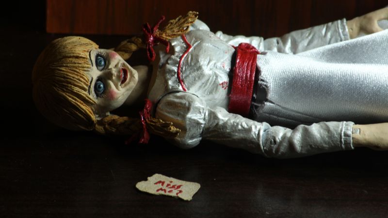 NECA Ultimate Annabelle 006