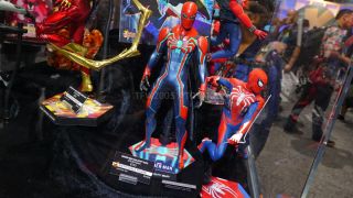 SDCC 2019 Hot Toys Spider Man 009