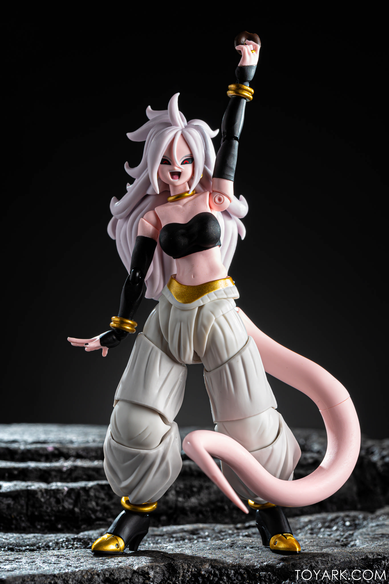 SHF Android 21 28 SHF Android 21 28