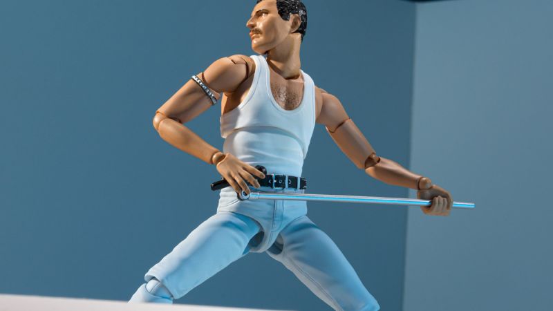 ミリタリー Freddie Mercury LIVE AID Ver. S.H. Figuarts Freddie Mercury Live Aid Version - The Toyark