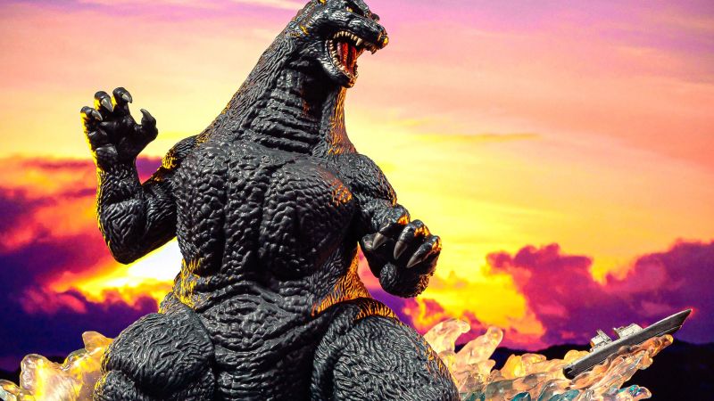 DST Godzilla 1991 Statue 028