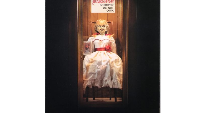 Annabelle Ultimate Figure Packaging 001