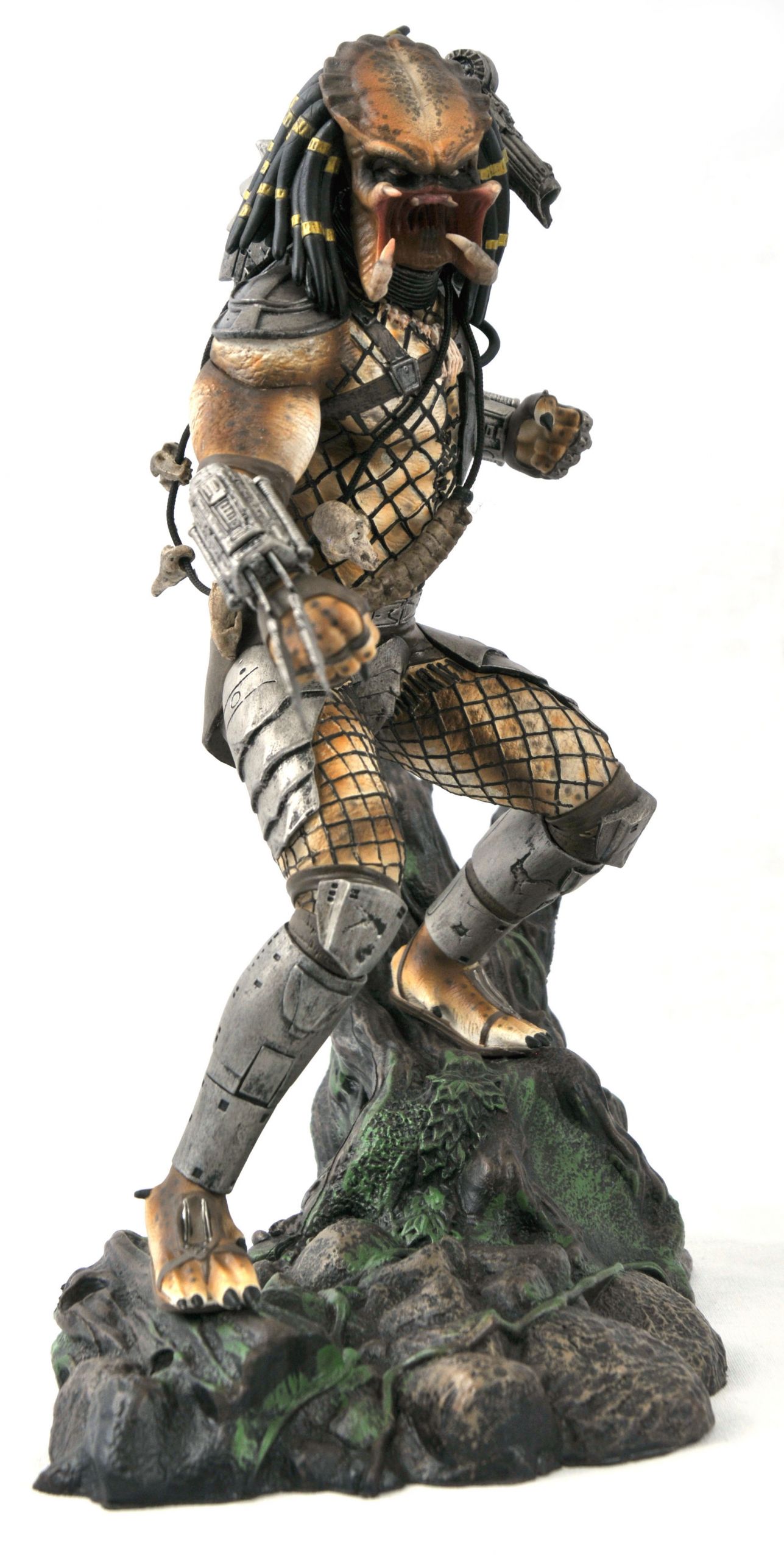 Sdcc Exclusive: Unbelievable Predator Badlands Dek Statue Reveal! - kla96ei