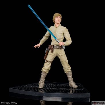 Star Wars the Black Series Hyperreal Luke Skywalker Action Figure