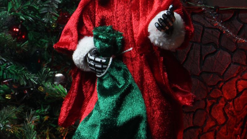 NECA Holiday Fiend 005