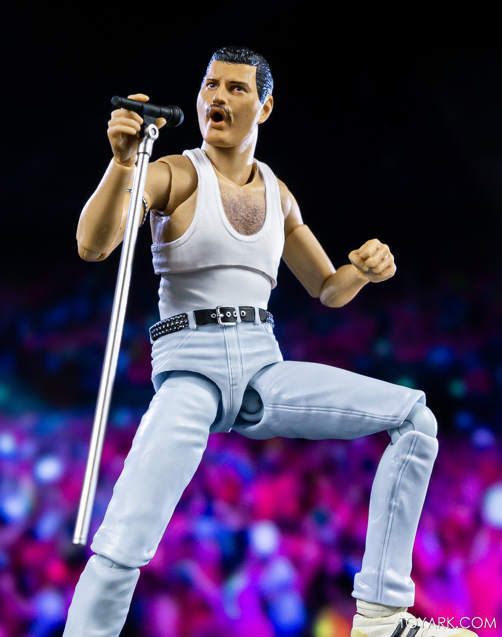 S.H. Figuarts Freddie Mercury Live Aid Version by Tamashii