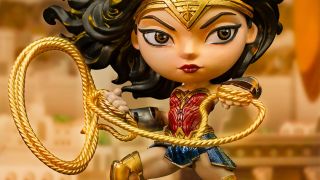 Wonder Woman 1984 Minico 001