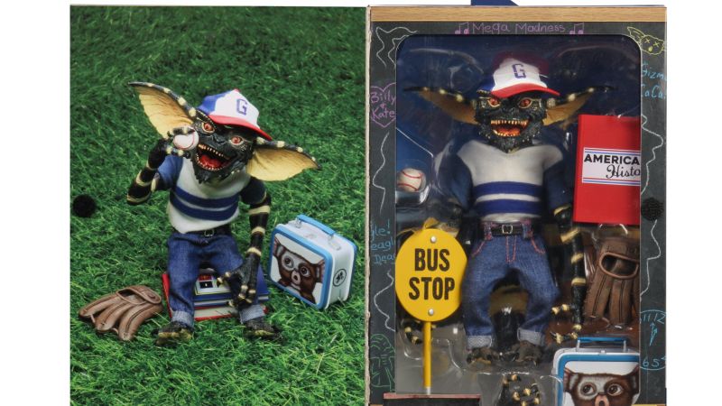 NECA Back To School Gremlin Packaging 004