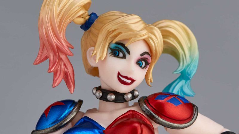 Revoltech New Color Harley Quinn 011