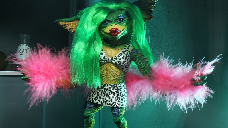 NECA Gremlins 2 Greta Figure 008