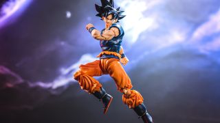 SHF UI Sign Goku 54