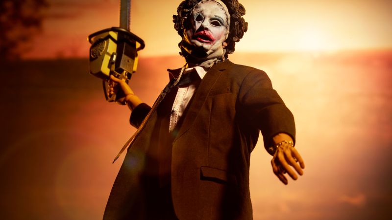 Sideshow Leatherface Figure 001