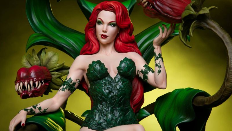 Tweeterhead Poison Ivy Maquette 003