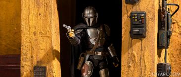 Black Series Mandalorian Beskar 28