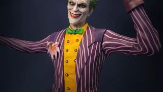 Silver Fox Joker Statue 014