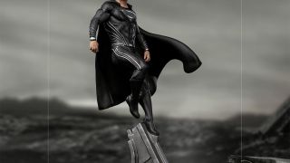 Iron Studios Black Suit Superman 001