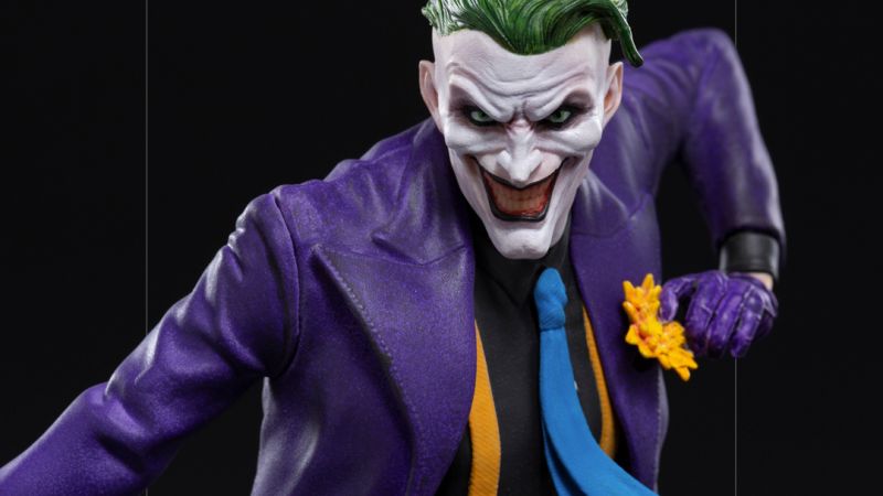 Iron Studios Joker Comic Statue 008