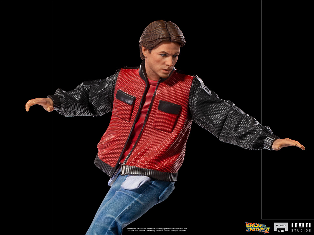 Statuette Art Scale Marty McFly on Hoverboard