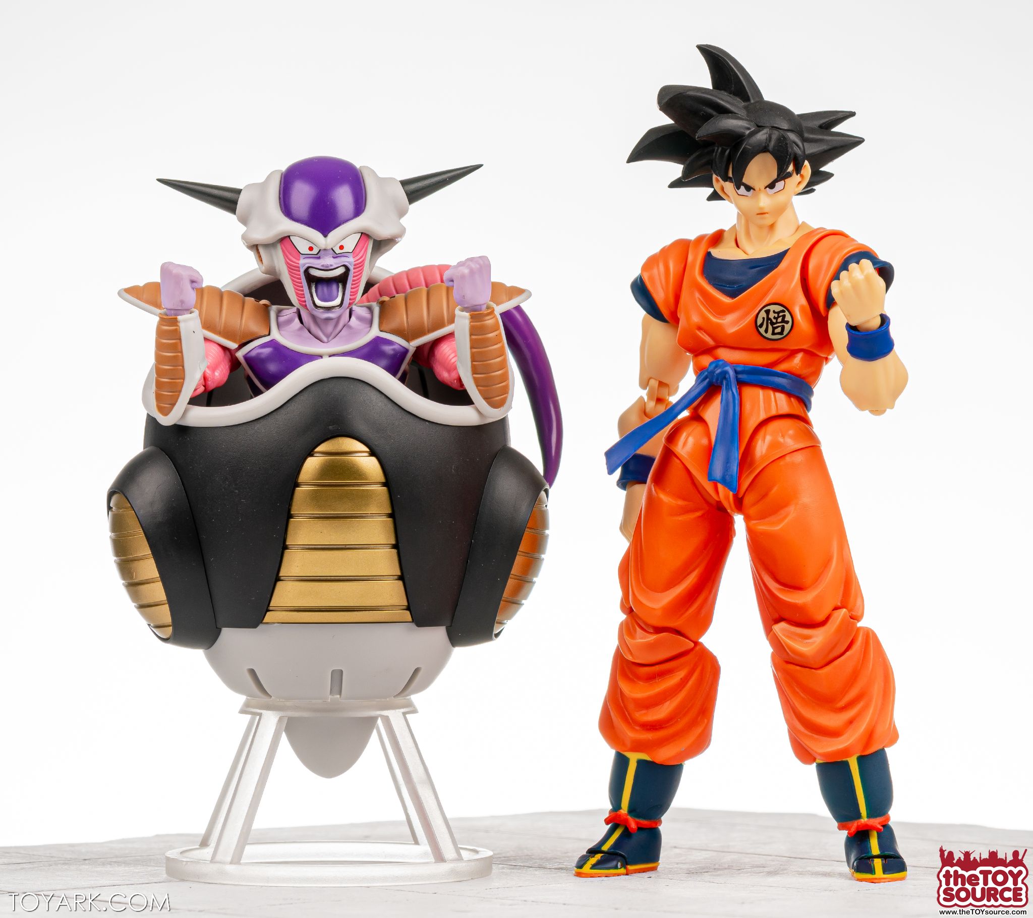 SHF First Form Frieza 37 SHF First Form Frieza 37