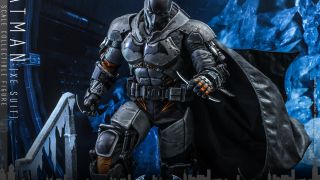 Hot Toys Batman XE Suit 013
