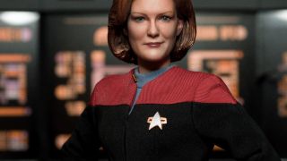 EXO 6 Captain Janeway 010