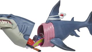 Fortnite Upgrade Shark Hasbro 002