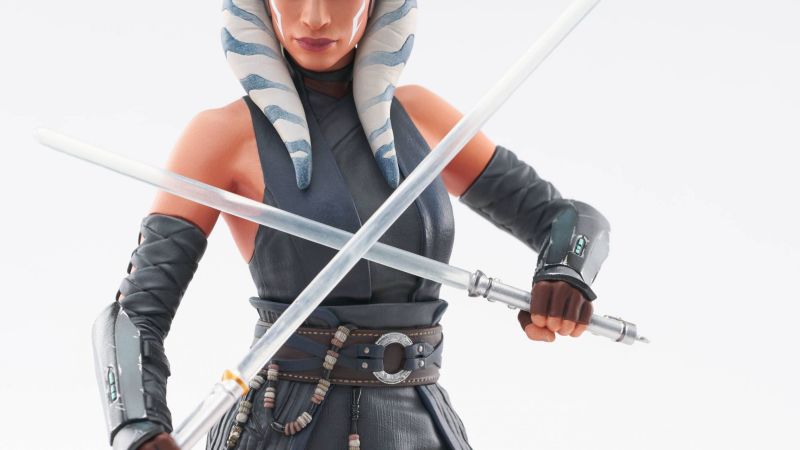 STAR WARS THE MANDALORIAN AHSOKA TANO BUST 1