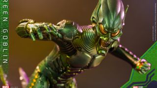 Hot Toys No Way Home Green Goblin 003