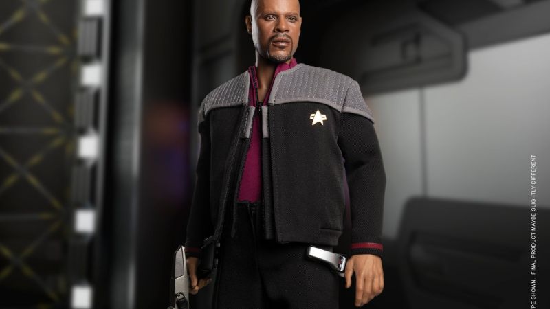EXO 6 Captain Sisko Standard 008