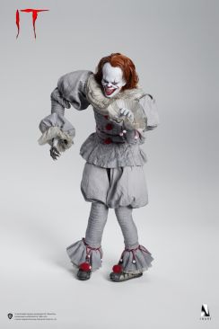 IT 2017 - Pennywise Figure by Queen Studios - The Toyark - News