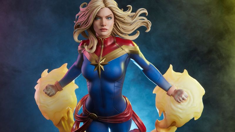 Marvel's Captain Marvel Collector Edition Action Figure – Marvel Select by  Diamond – 7'' 