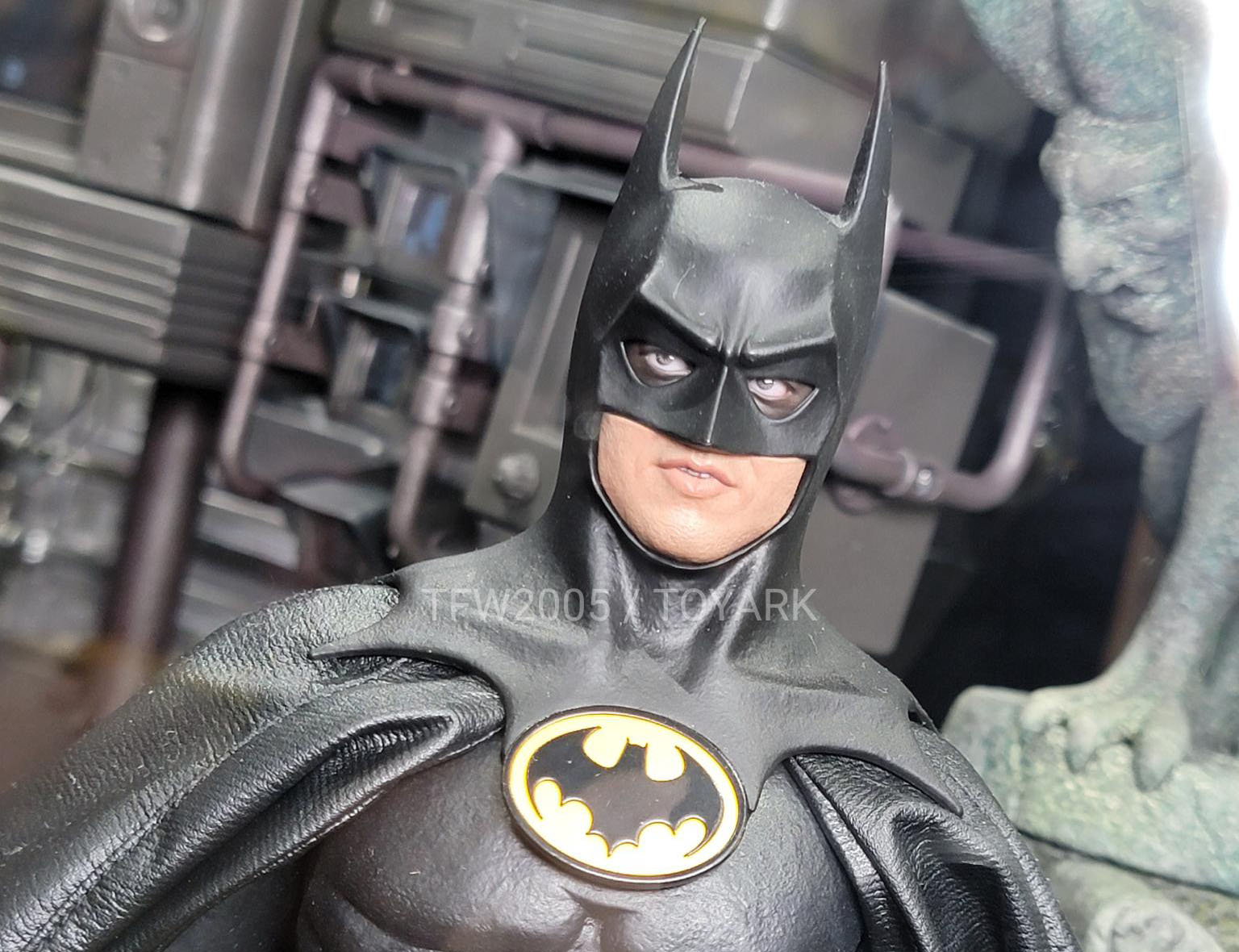 The Dark Knight Rises - Batman Armory with Bruce Wayne by Hot Toys - The  Toyark - News