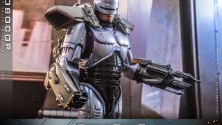 Robocop 3 Hot Toys 011