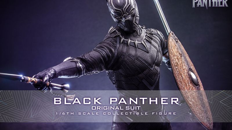 Hot Toys Black Panther Original Suit 001