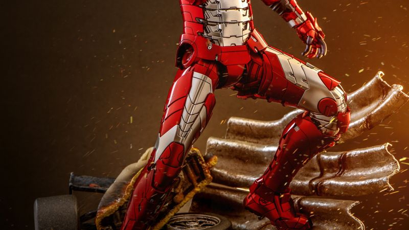 Hot Toys Iron Man 2 Exclusive 001