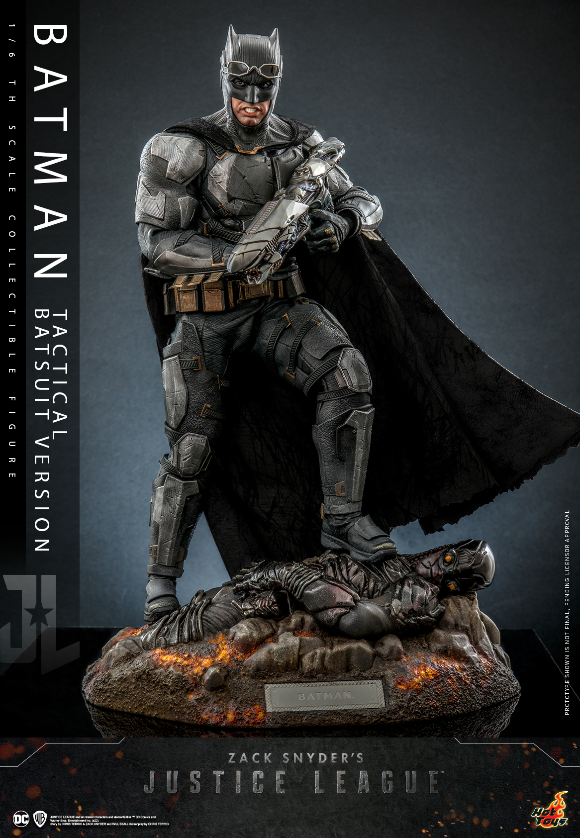 MEZCOTOYZ BATMAN TACTICAL SUIT バットマン Tactical Suit Batman | Justice League Batman Figure
