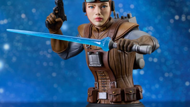 SW Starkiller Bust 01