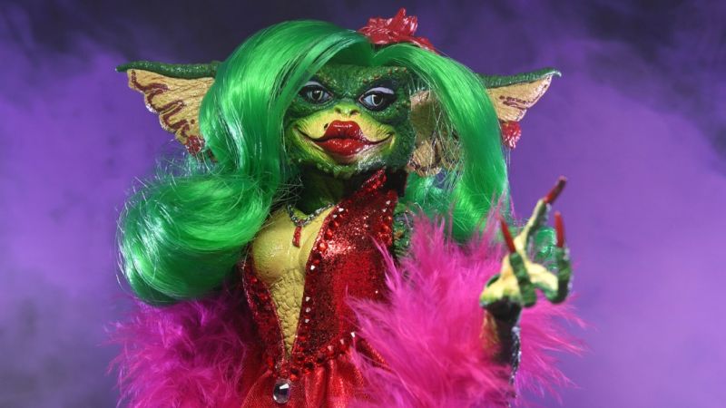 SDCC 2023 Exclusive - NECA Gremlins 2 Showgirl Greta Figure - The