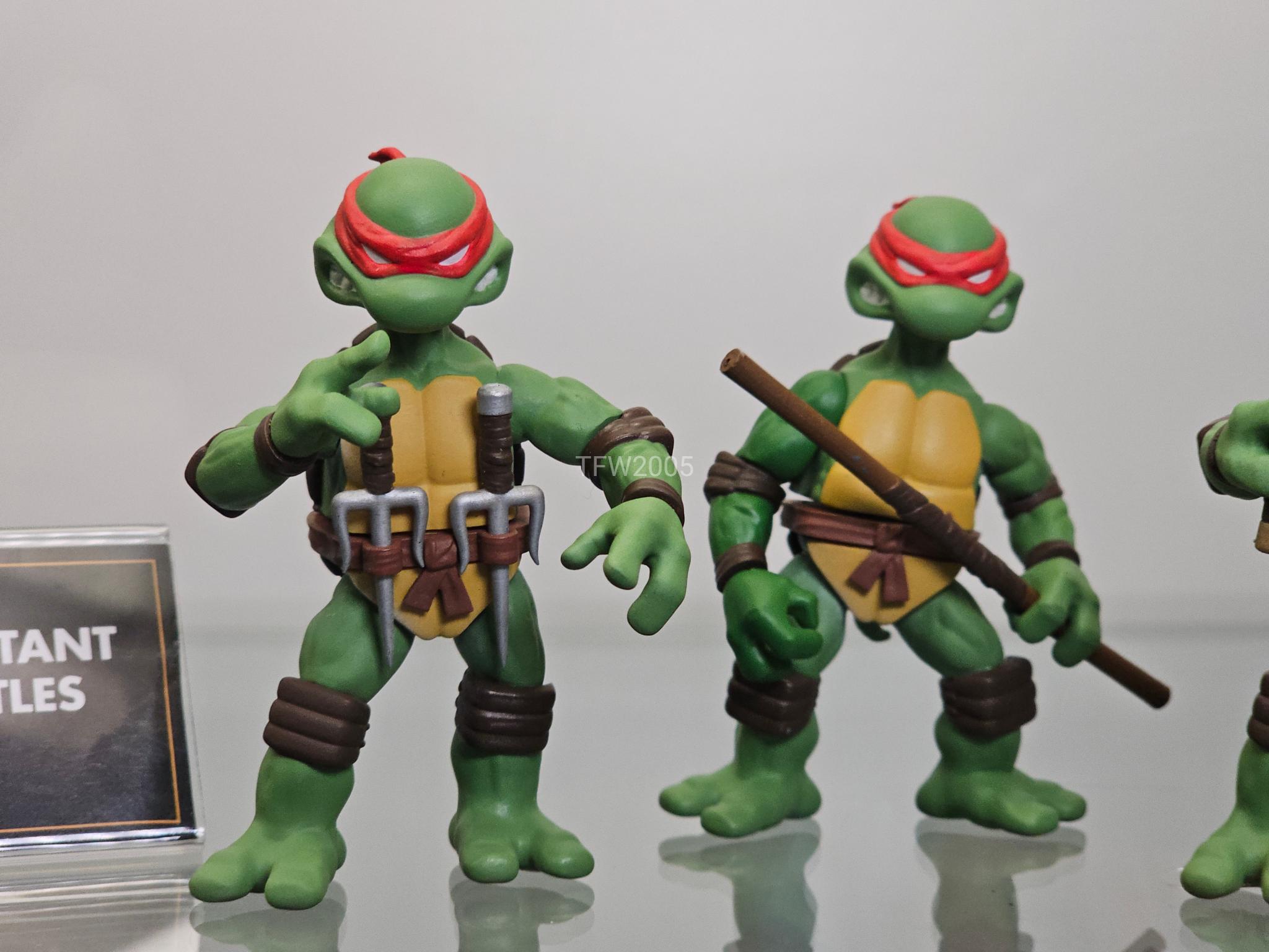 https://www.toyark.com/wp-content/uploads/2023/07/SDCC-23-Mezco-5-Points-TMNT-003.jpg