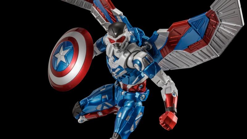 Fighting Armor Sam Wilson Captain America 001