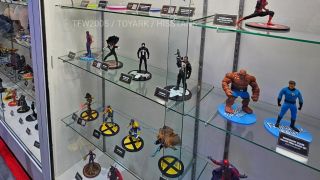 SDCC24 Preview Night Mezco Marvel and DC 002