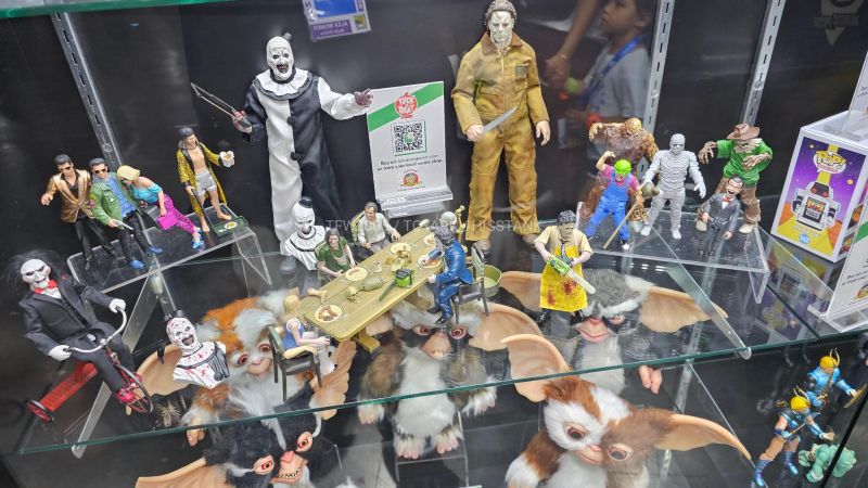 SDCC24 Trick or Treat at Diamond 001