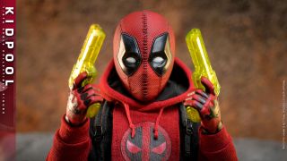 Hot Toys Kidpool 002