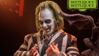 Hot Toys Beetlejuice 001