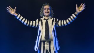 NECA Beetlejuice Striped Suit 003
