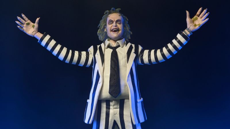 NECA Beetlejuice Striped Suit 003