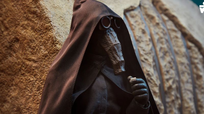 Sideshow Garindan Figure 001